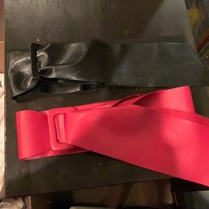 Bundle of two leather belt